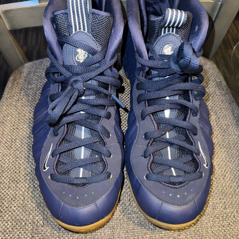 Nike Dark Blue Athletic Shoes